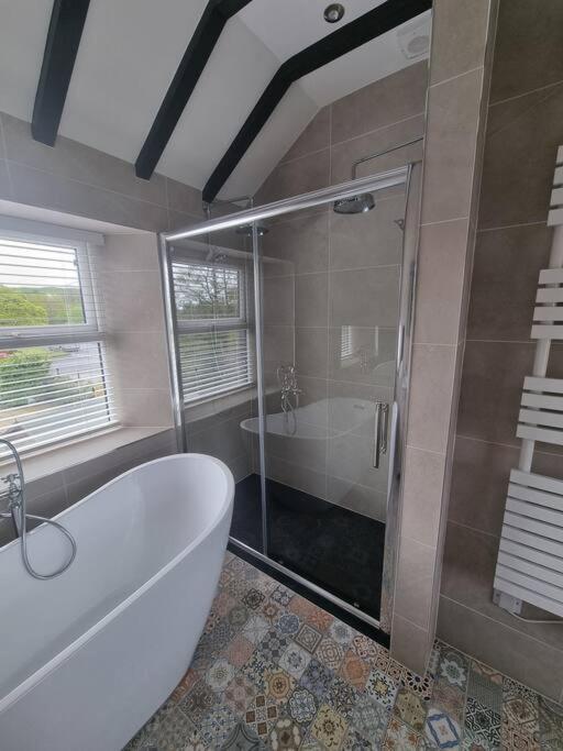 Luxurious Cottage With Hot Tub, Lake District Duddon Exterior photo