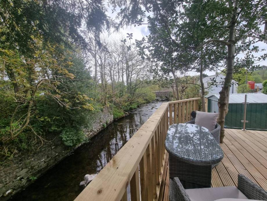 Luxurious Cottage With Hot Tub, Lake District Duddon Exterior photo