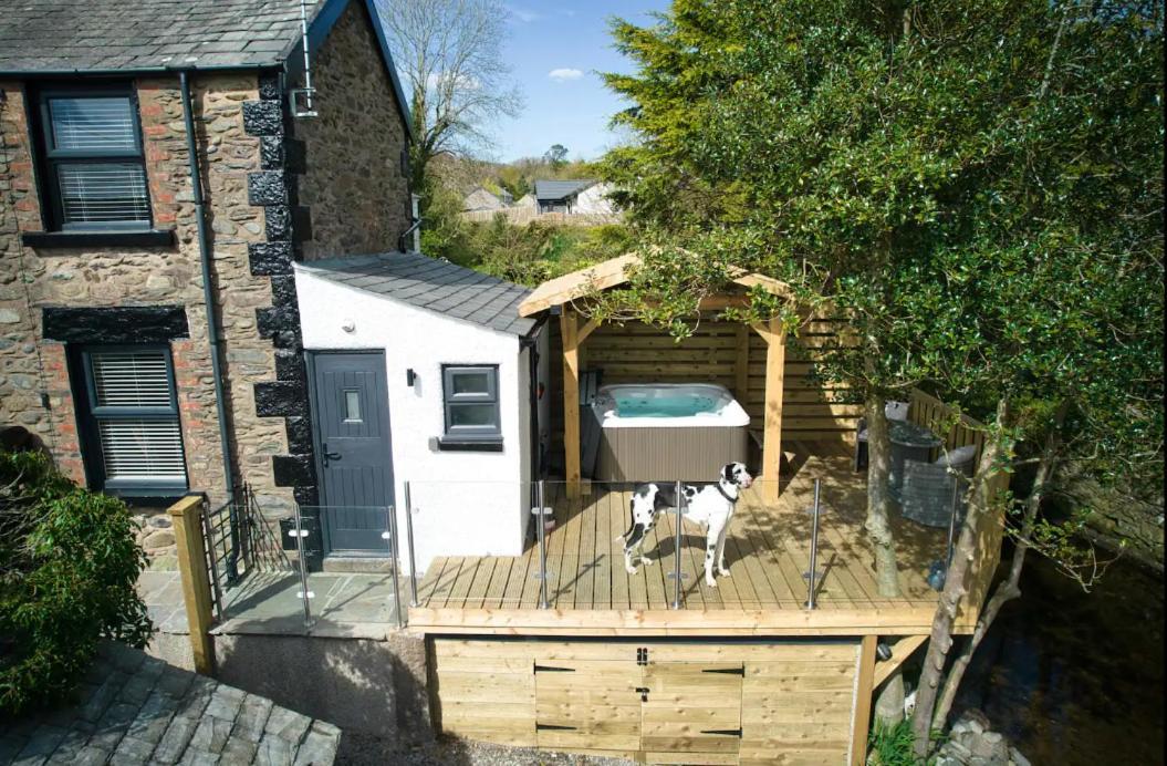 Luxurious Cottage With Hot Tub, Lake District Duddon Exterior photo